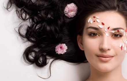 Ngày càng có nhiều người trẻ rụng tóc, nguyên nhân vì sao? Ngày càng có nhiều người trẻ rụng tóc, nguyên nhân vì sao?