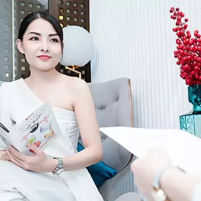 Soi da, bác sĩ sẽ trực tiếp kiểm tra, thiết kế phác đồ điều trị phù hợp với từng người