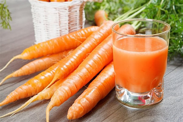 Cà rốt chứa nhiều vitamin A và C