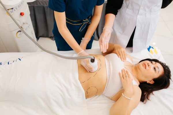 Ultratherapy tác động bằng nguồn năng lượng sóng điện từ