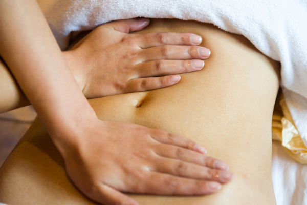 Đánh tan mỡ bụng bằng cách massage đơn giản