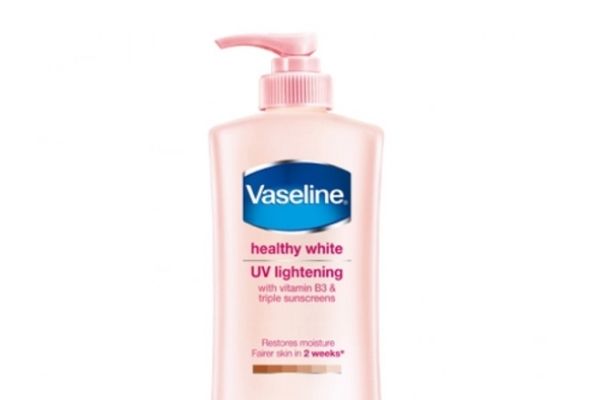Sữa tắm trắng da Vaseline healthy white UV lightening