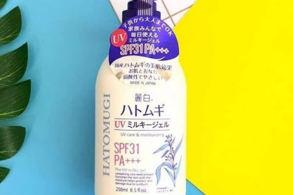 Sữa dưỡng thể chống nắng Hatomugi SPF31 PA+++