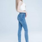 Thiều Bảo Trâm thần thái trong visual mới