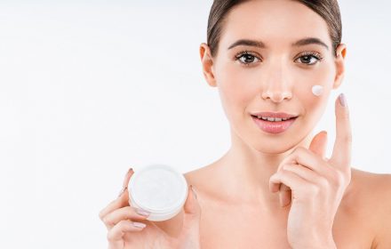 Bạn đã biết top 5 kem khóa ẩm cho da nhạy cảm tốt nhất hiện nay? Bạn đã biết top 5 kem khóa ẩm cho da nhạy cảm tốt nhất hiện nay?