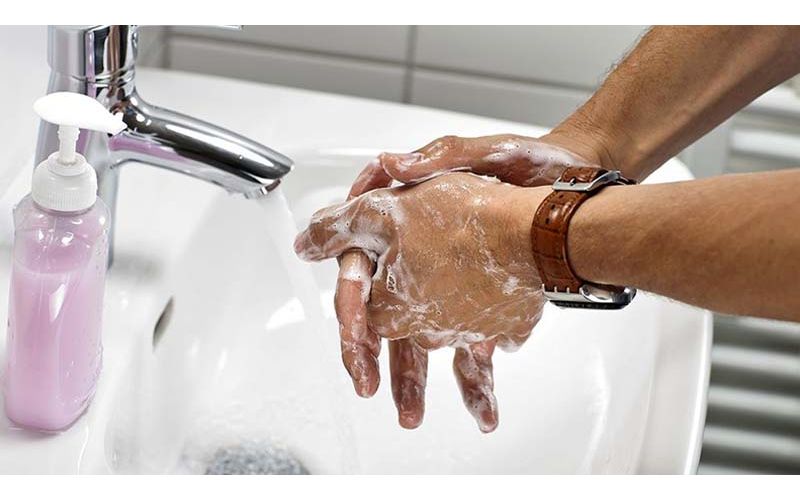 Rửa tay sạch sẽ