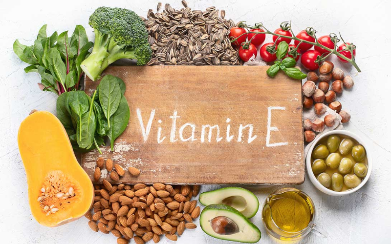 vitamin E trị sẹo thâm 