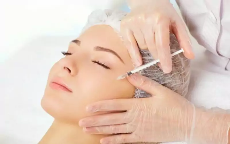 Tiêm căng bóng da mặt 