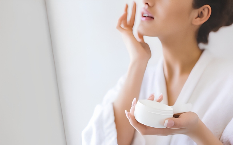 Chăm sóc sau nặn quyết định phần lớn việc da có bị thâm sẹo hay không