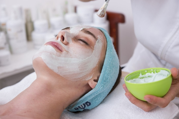 Trị mụn ở spa mất bao lâu thì khỏi tùy vào phác đồ điều trị của từng người